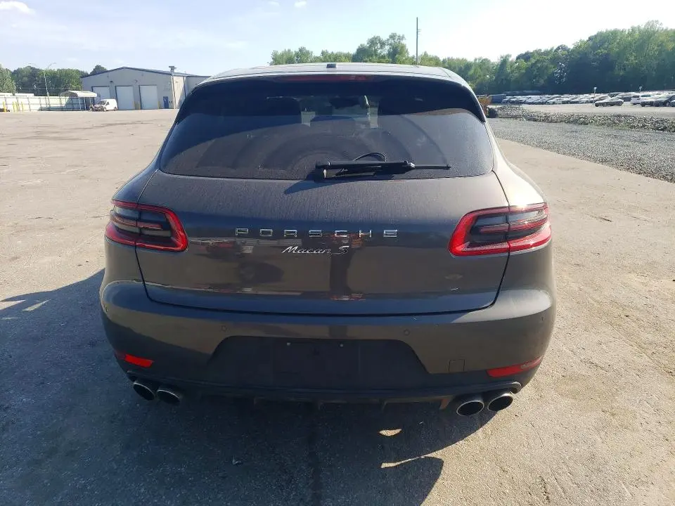 2015 PORSCHE MACAN S  