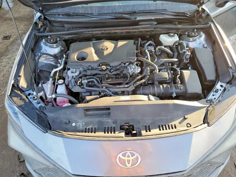 2025 TOYOTA CAMRY XLE  