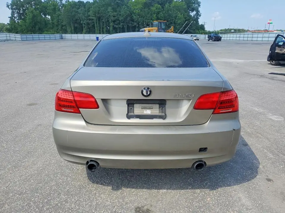 2011 BMW 335 I  