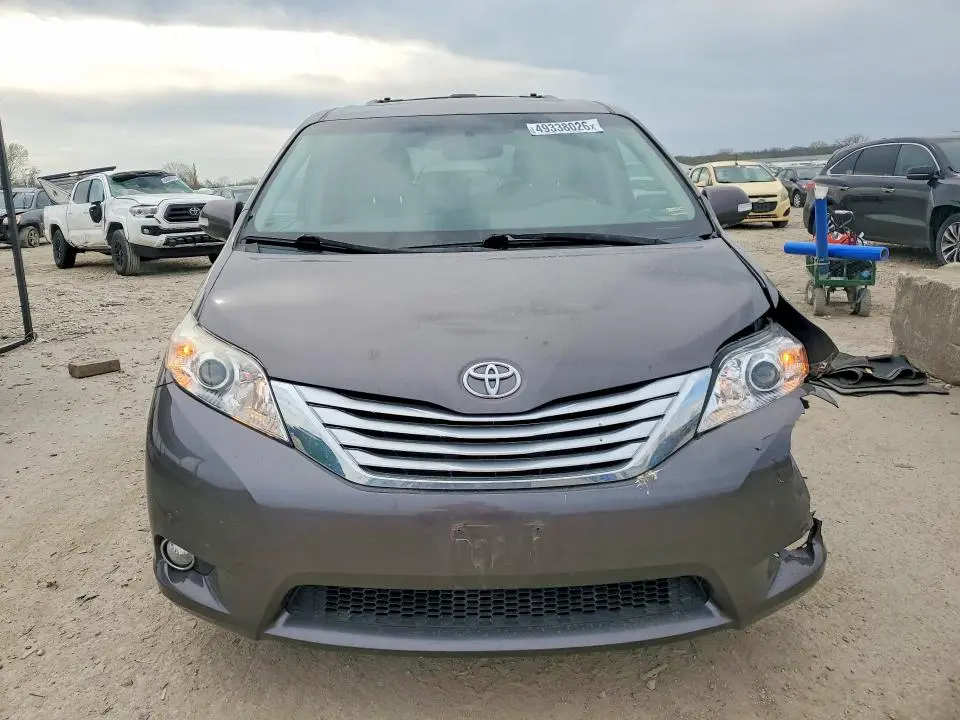 2013 TOYOTA SIENNA LIMITED 7-PASSENGER  
