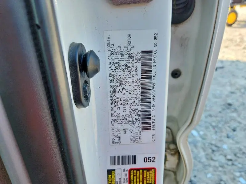 2012 TOYOTA TACOMA V6  