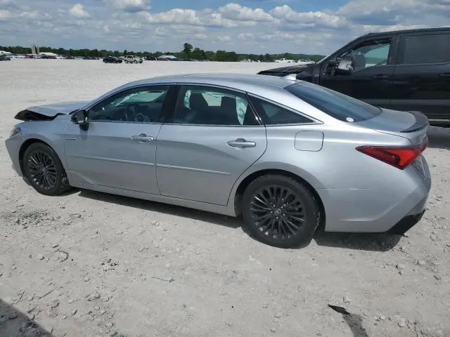 2021 TOYOTA AVALON XSE  