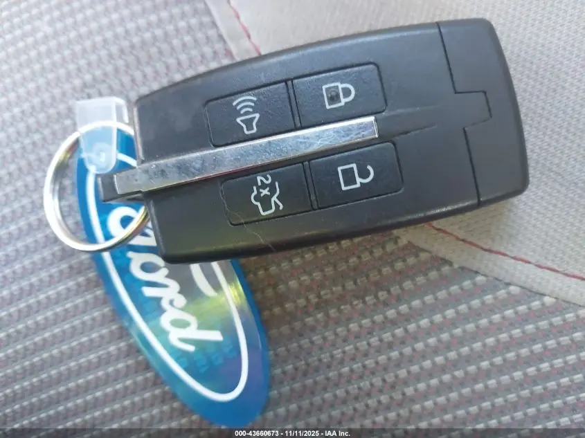 2011 FORD TAURUS SEL