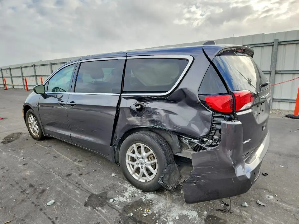 2021 CHRYSLER VOYAGER LX  