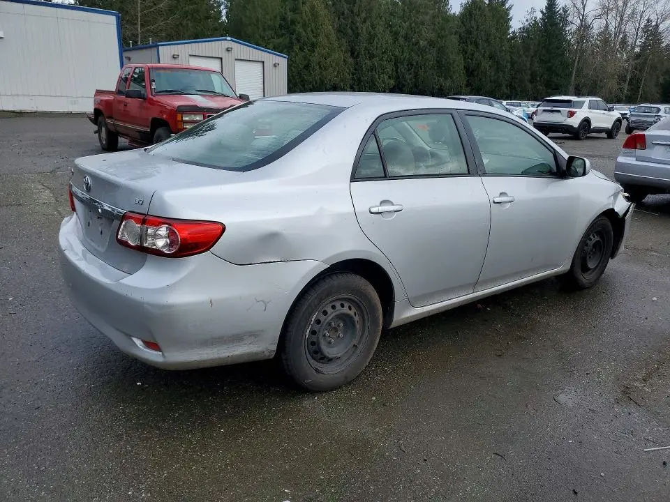 2011 TOYOTA COROLLA LE  