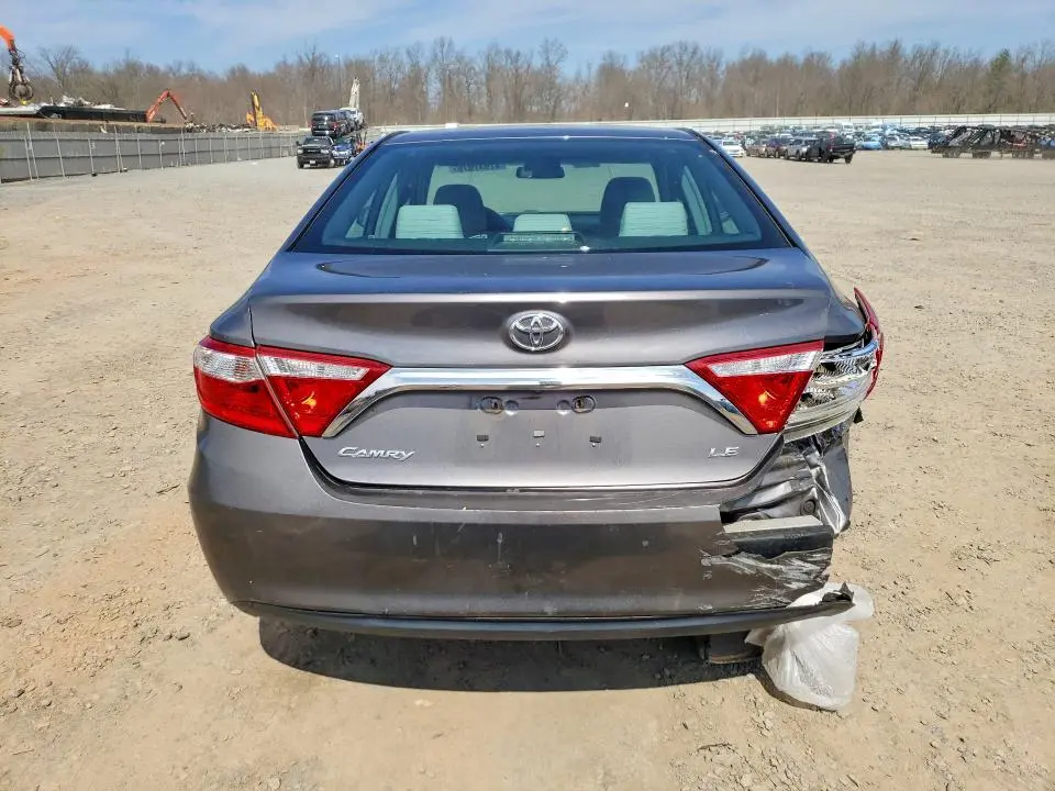 2017 TOYOTA CAMRY LE  