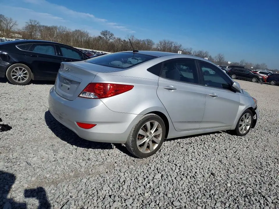 2013 HYUNDAI ACCENT GLS  