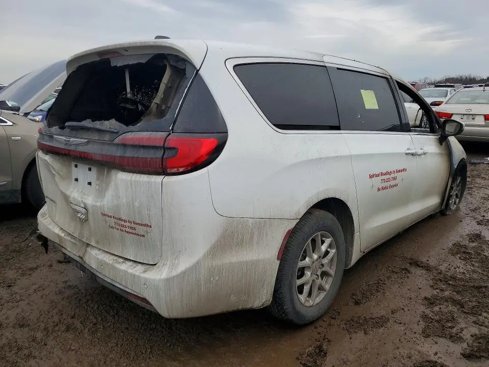 2023 CHRYSLER PACIFICA TOURING L  