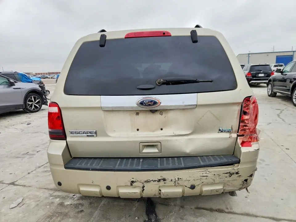 2011 FORD ESCAPE LIMITED  