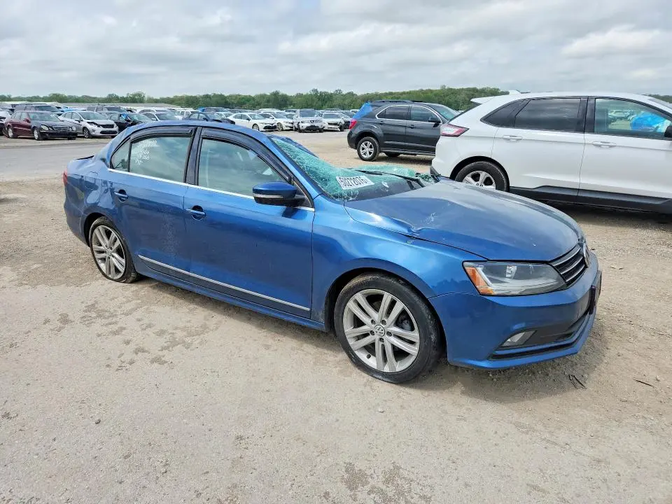 2017 VOLKSWAGEN JETTA SEL  