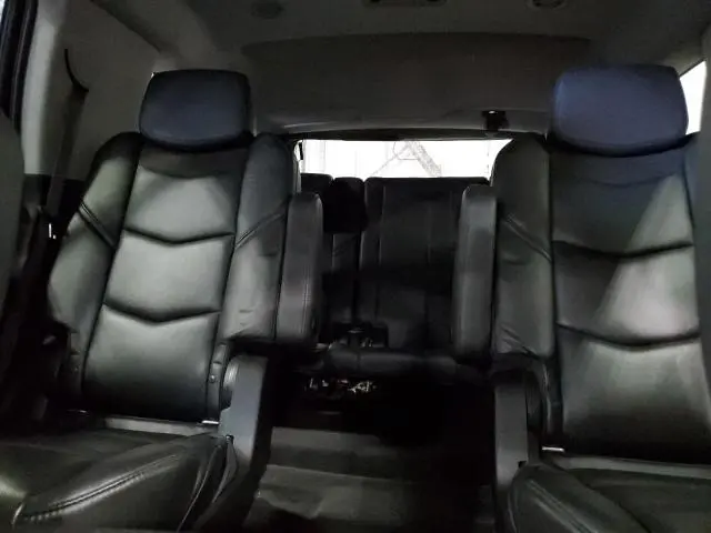 2018 CADILLAC ESCALADE LUXURY  