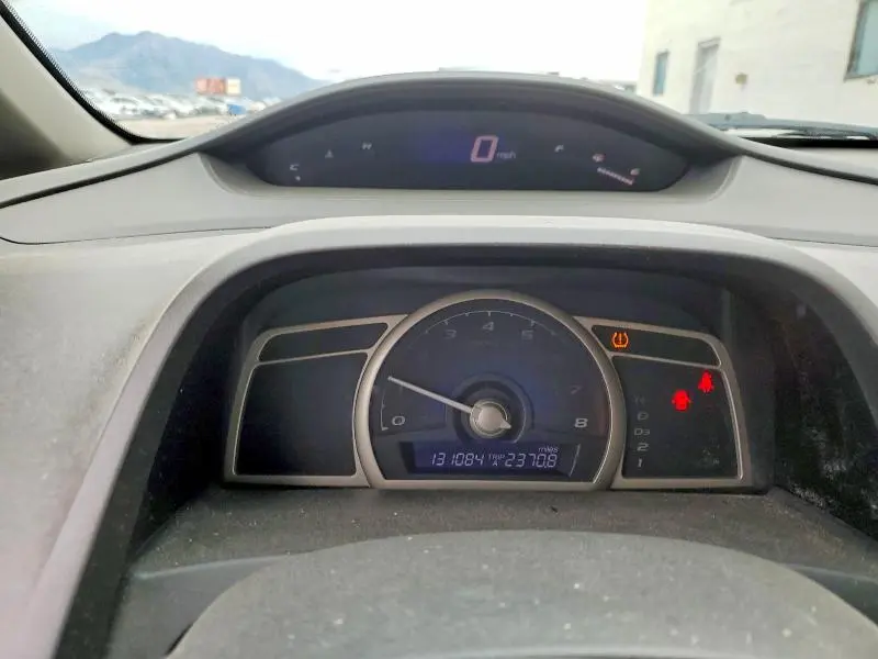 2011 HONDA CIVIC LX  