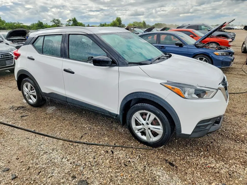 2019 NISSAN KICKS S  