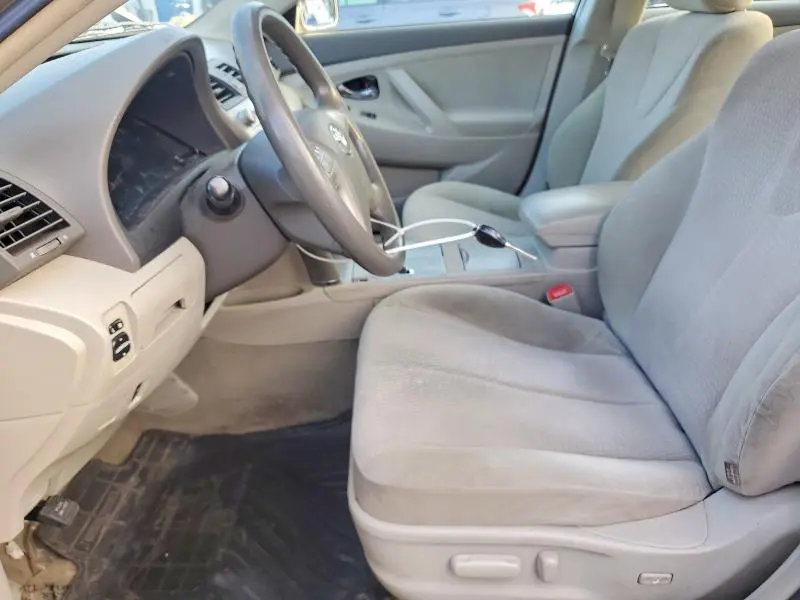 2011 TOYOTA CAMRY LE  