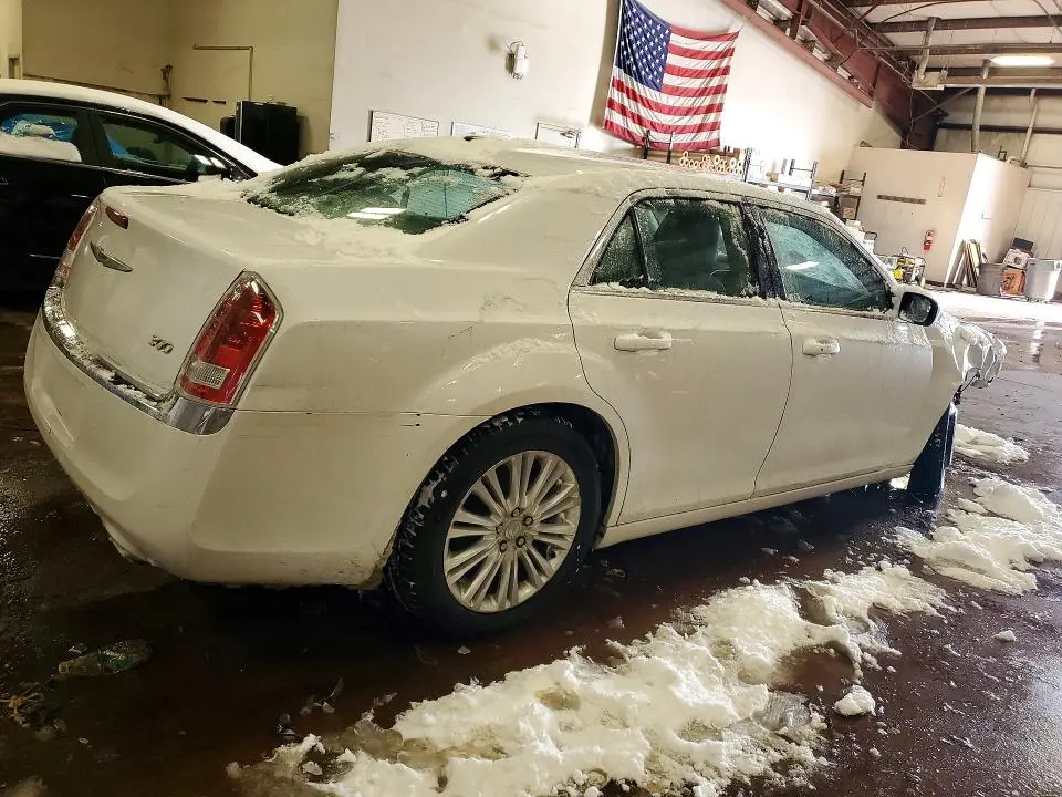 2013 CHRYSLER 300   