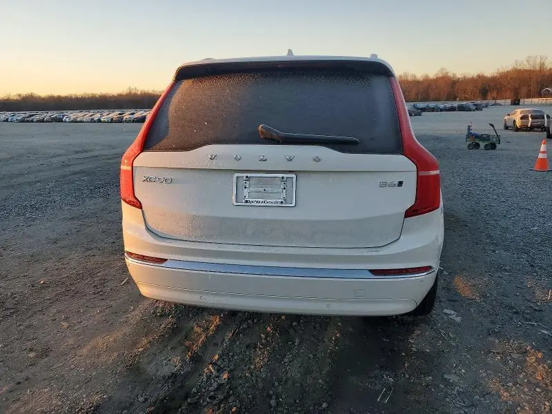 2024 VOLVO XC90 PLUS  