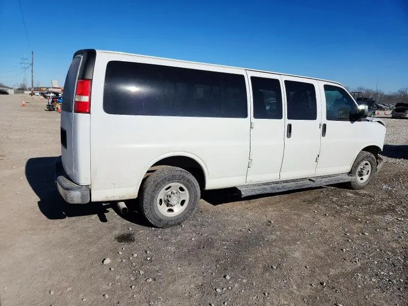 2015 CHEVROLET EXPRESS G3500 LT  