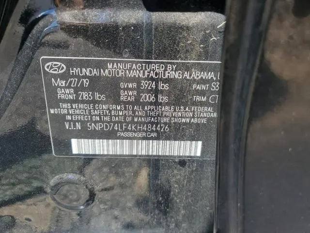 2019 HYUNDAI ELANTRA SE  