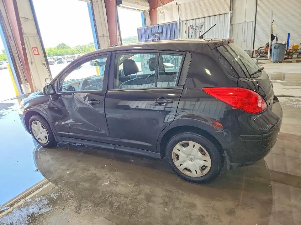 2011 NISSAN VERSA 1.8 S  
