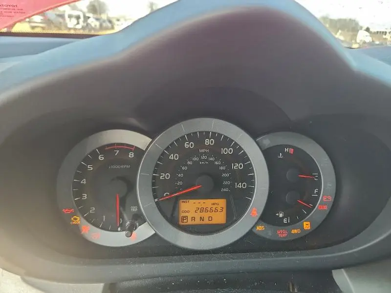 2010 TOYOTA RAV4 LIMITED  