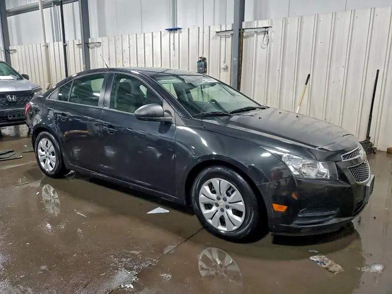 2013 CHEVROLET CRUZE LS  