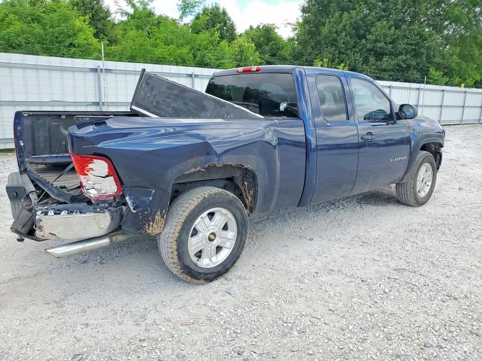 2011 CHEVROLET SILVERADO K1500 LT  