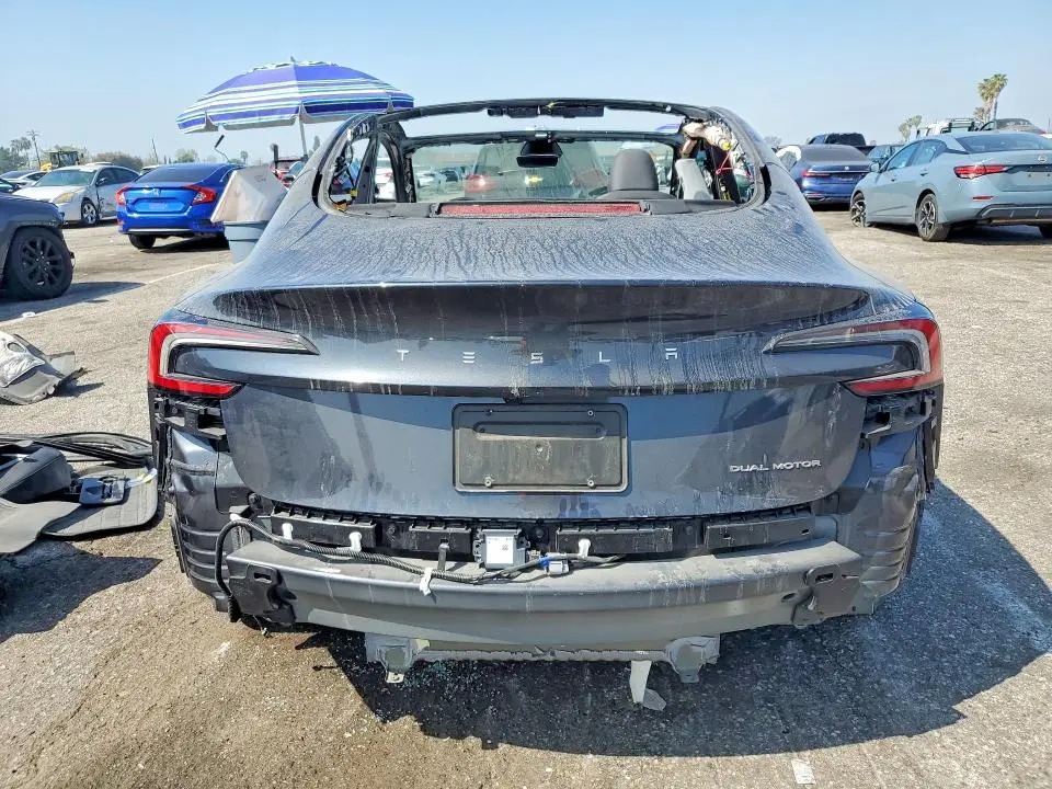 2025 TESLA MODEL 3   