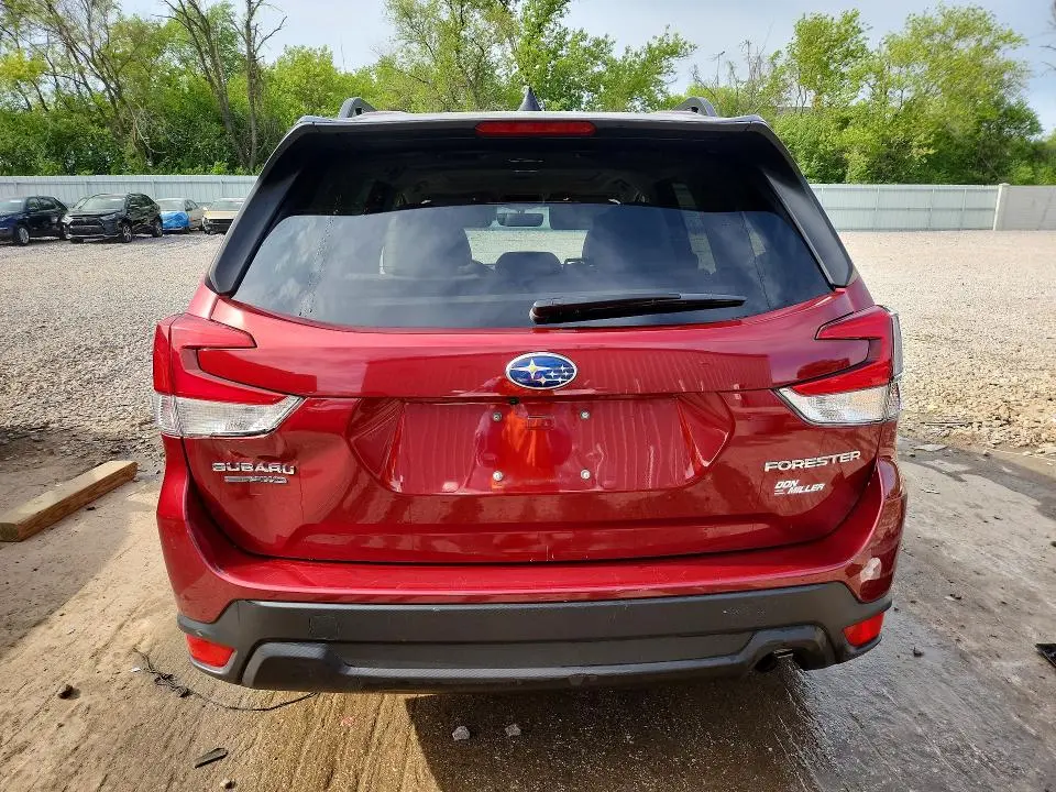 2024 SUBARU FORESTER PREMIUM  