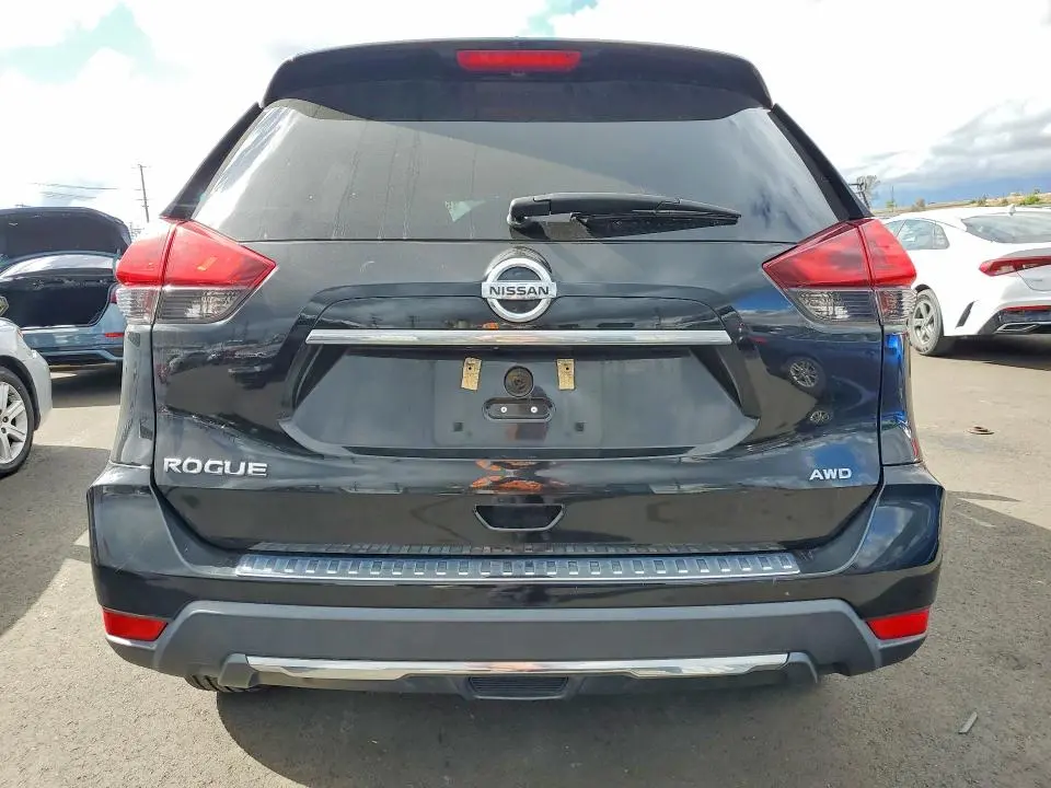 2018 NISSAN ROGUE S  