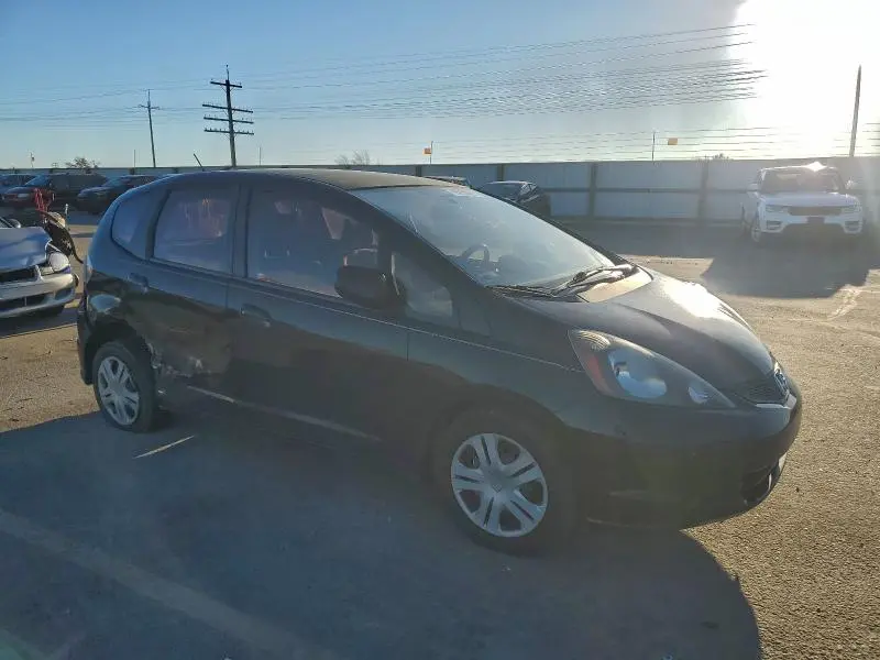 2010 HONDA FIT   