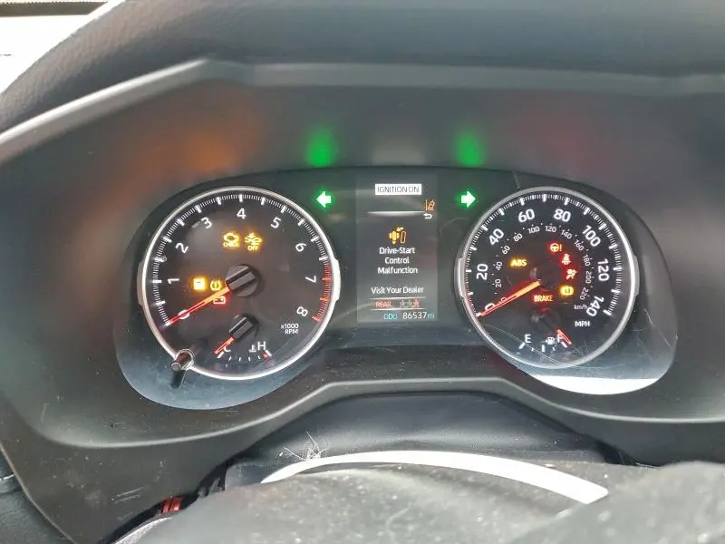 2019 TOYOTA RAV4 XLE  