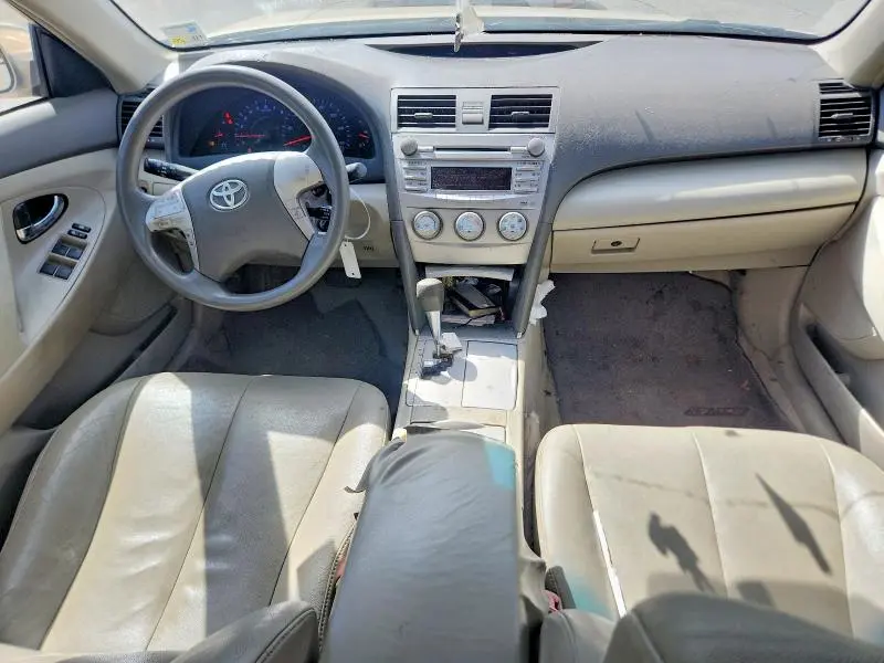 2011 TOYOTA CAMRY LE  