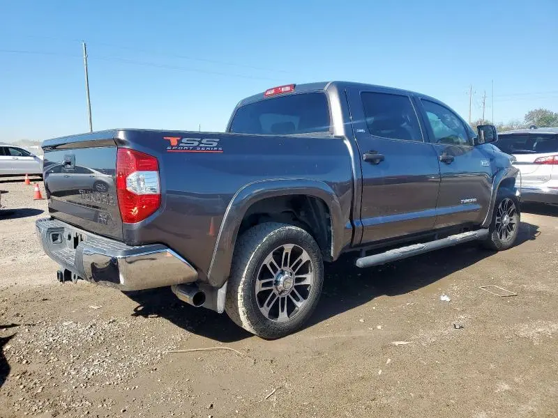 2015 TOYOTA TUNDRA CREWMAX SR5  