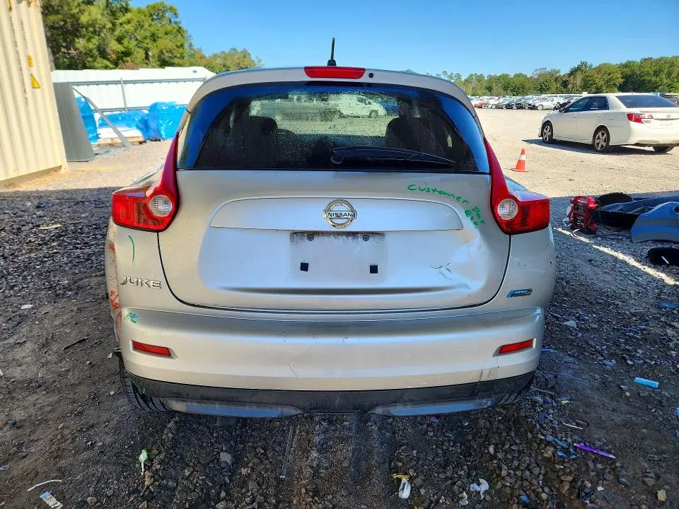 2014 NISSAN JUKE S  