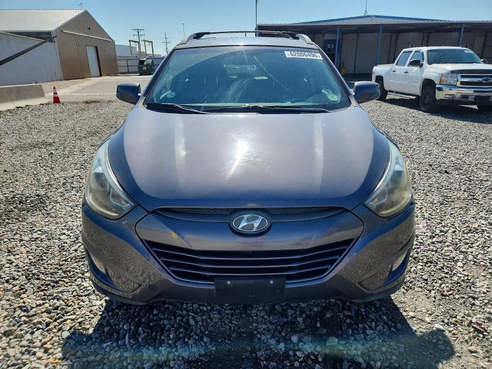 2015 HYUNDAI TUCSON SE  