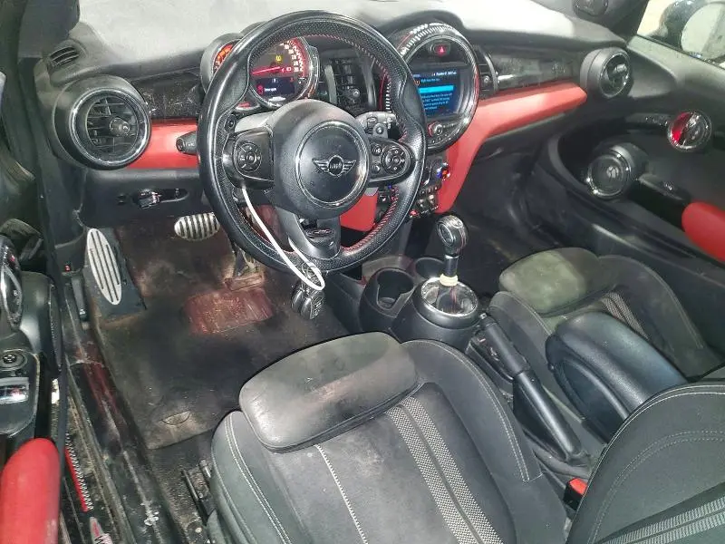 2019 MINI COOPER   