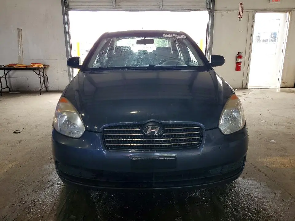 2010 HYUNDAI ACCENT GLS  