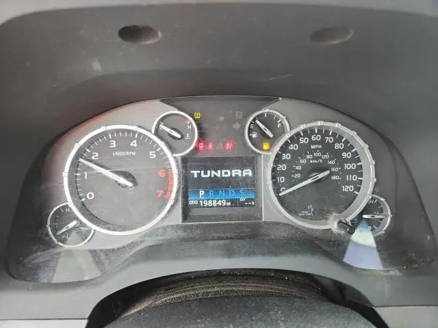 2016 TOYOTA TUNDRA CREWMAX SR5  