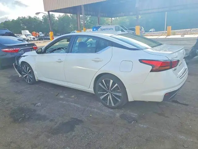 2022 NISSAN ALTIMA SR  
