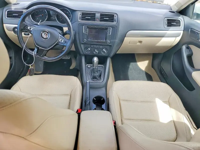 2016 VOLKSWAGEN JETTA SE  