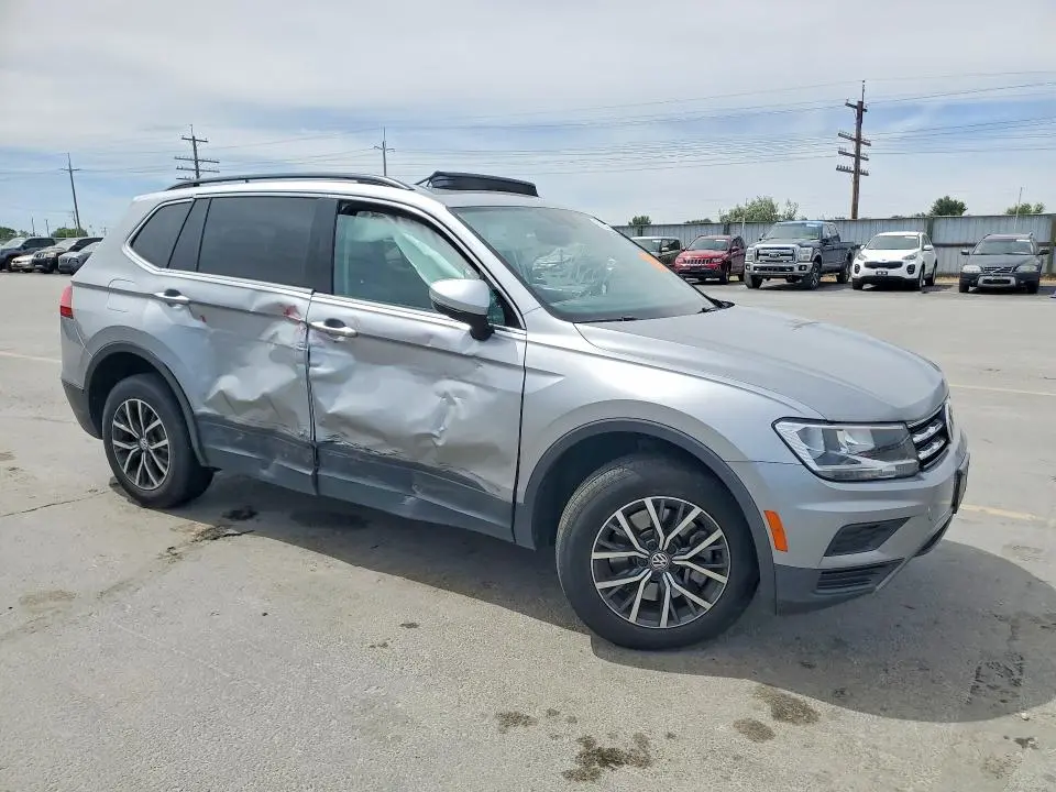 2019 VOLKSWAGEN TIGUAN SE  