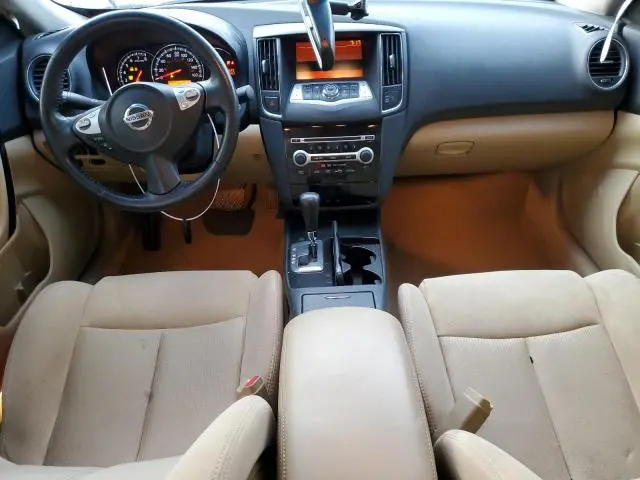 2010 NISSAN MAXIMA S  