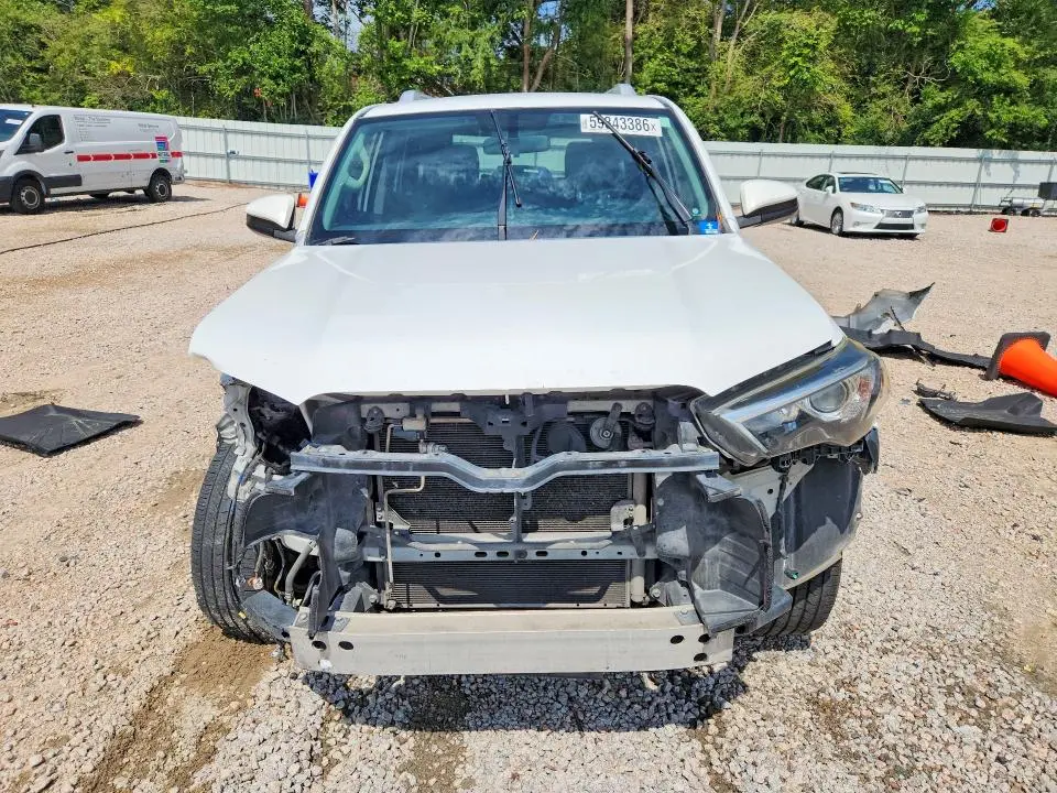 2018 TOYOTA 4RUNNER SR5  