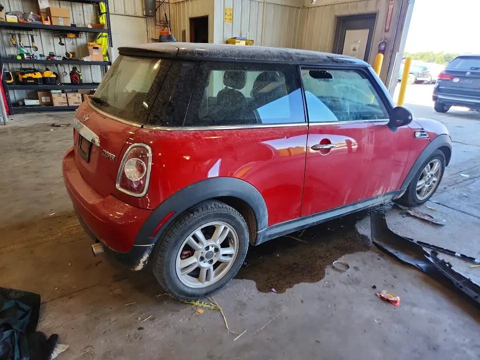 2013 MINI COOPER BASE  