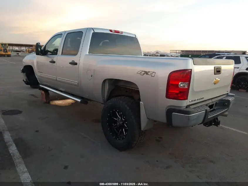 2011 CHEVROLET SILVERADO 2500HD LT