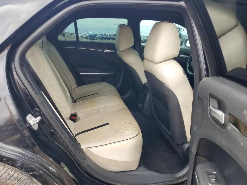2013 CHRYSLER 300   