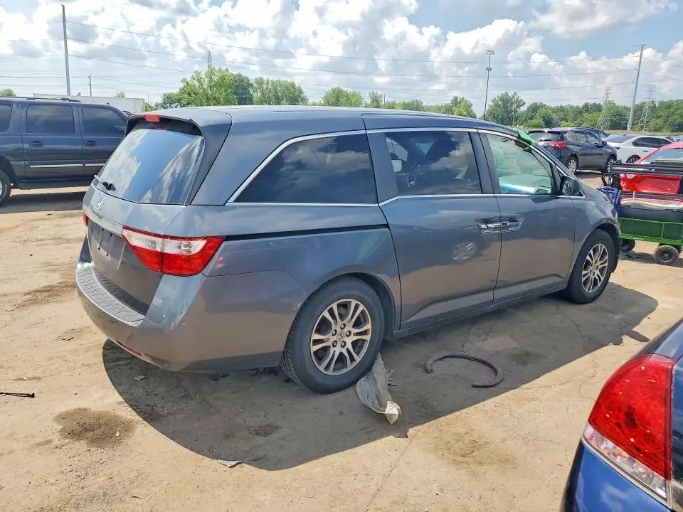 2011 HONDA ODYSSEY EX  