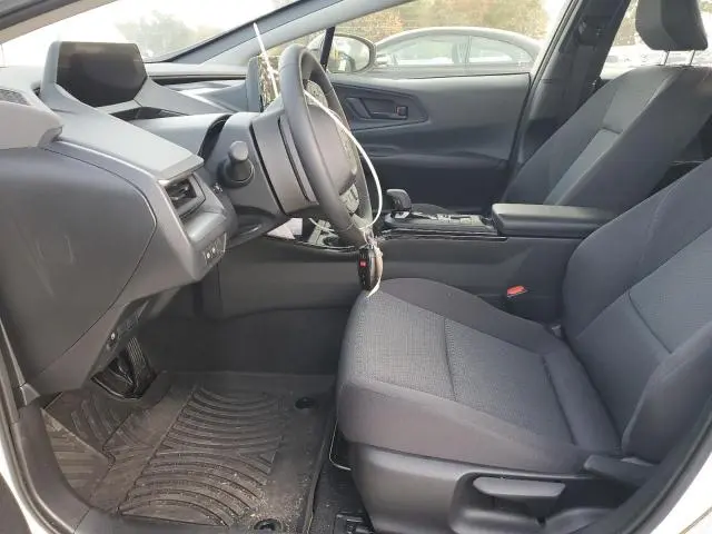 2024 TOYOTA PRIUS LE  