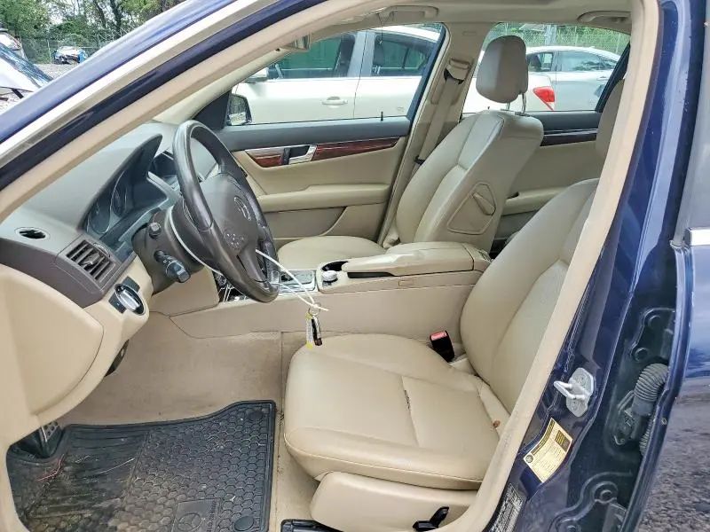 2011 MERCEDES-BENZ C 300 4MATIC  