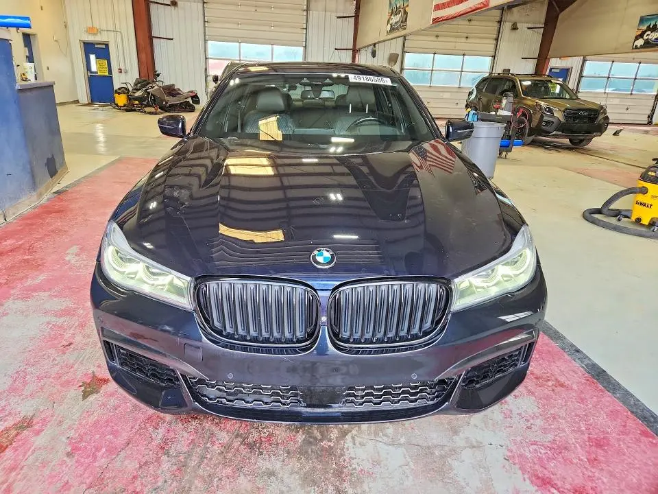 2017 BMW 750 XI  